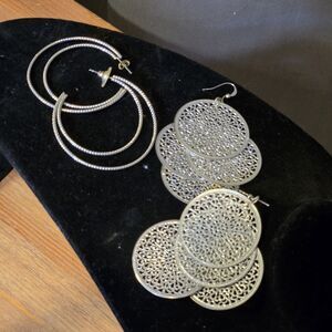 Vtg 80s 90s (2) Sets Of Silver Earrings, Costume Jewelry